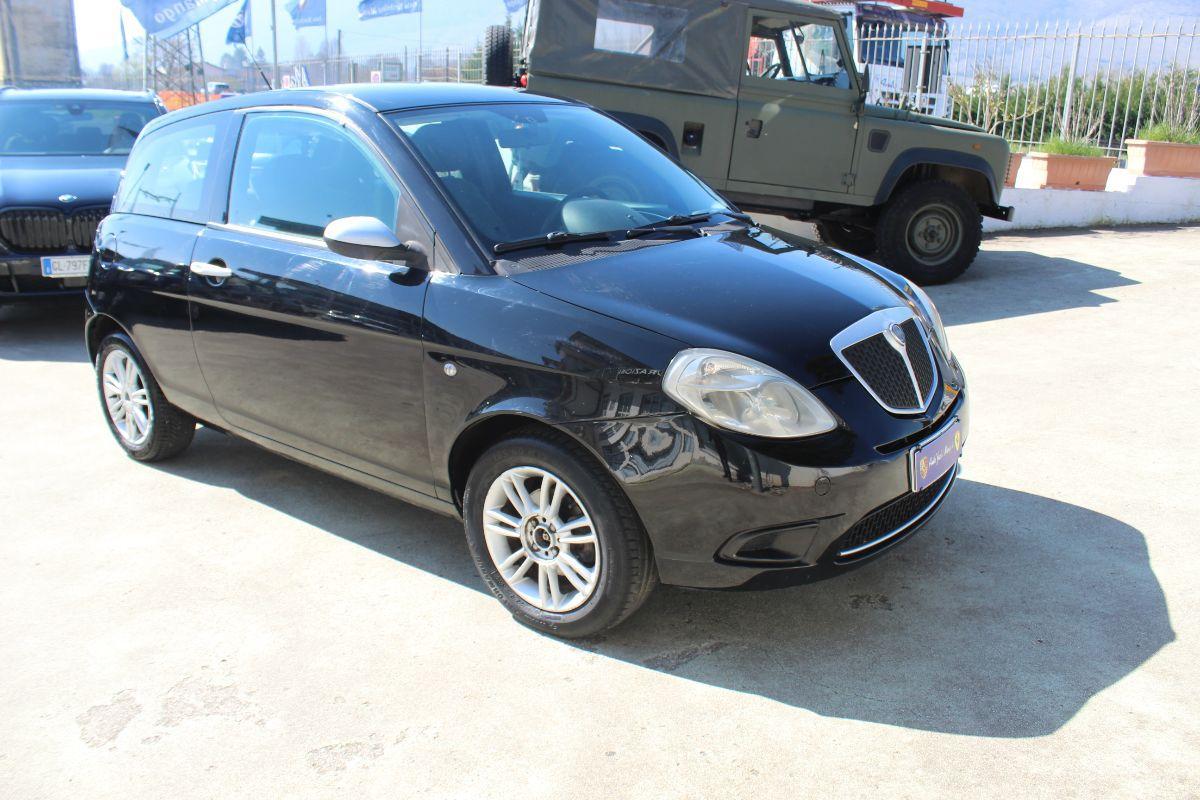LANCIA - Ypsilon - 1.3 MJT Argento