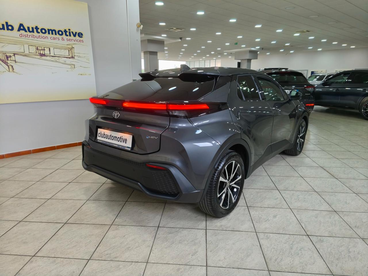 Toyota C-HR 1.8 HV Trend