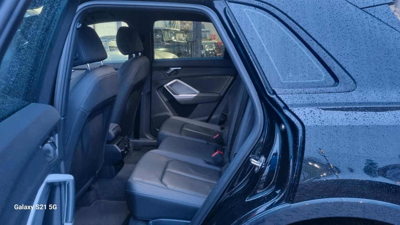 Audi Q3 35 TDI quattro S tronic Business Advanced