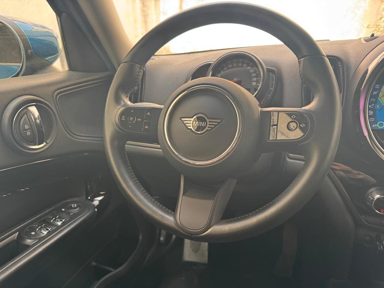 Mini One Countryman 2.0 Cooper D Untamed Edition