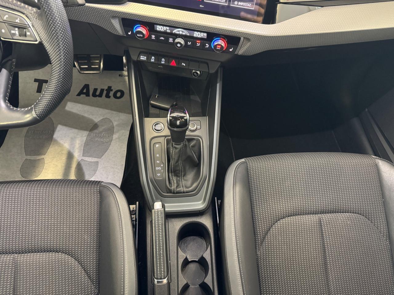 AUDI A1 CITYCARVER 35 TFSI S TRONIC S LINE EDITION