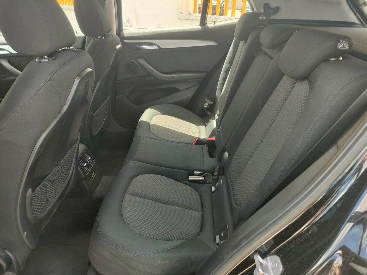 Bmw X2 sDrive18d Advantage Autom.
