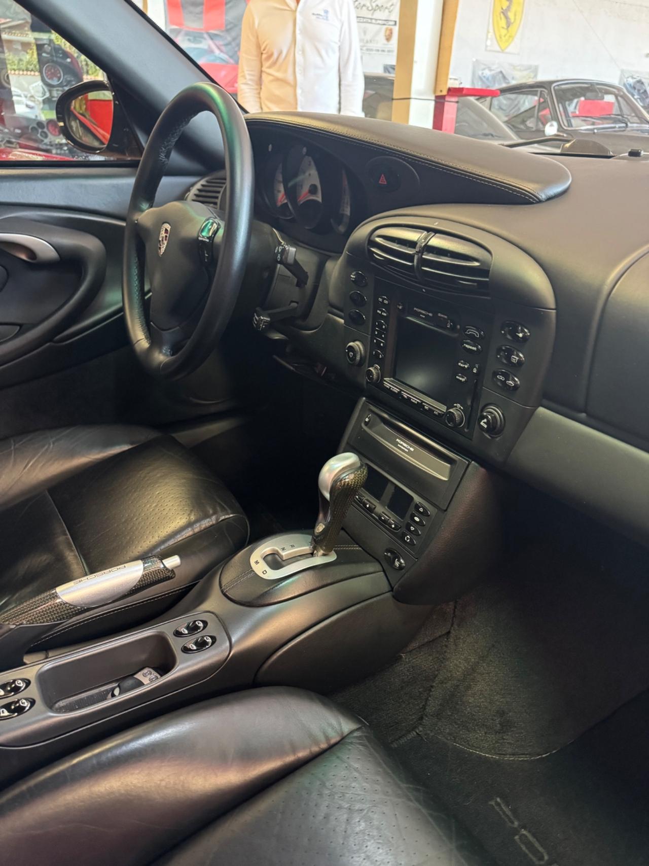 Porsche 996 Carrera 4 Cabrio