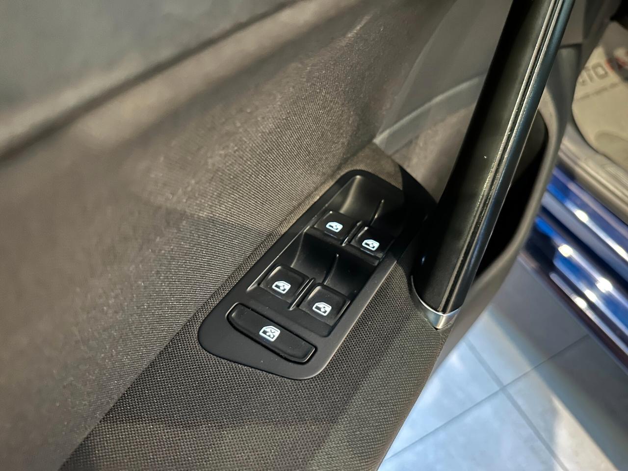 Volkswagen Golf 1.4 TGI 5p. Highline BlueMotion