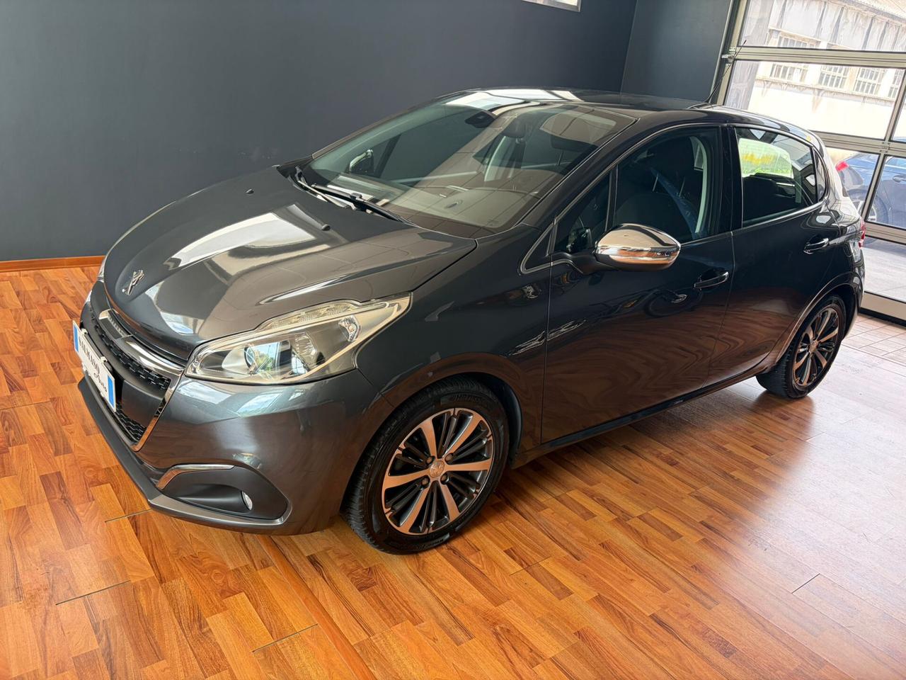 Peugeot 208 BlueHDi 75 5 porte Allure