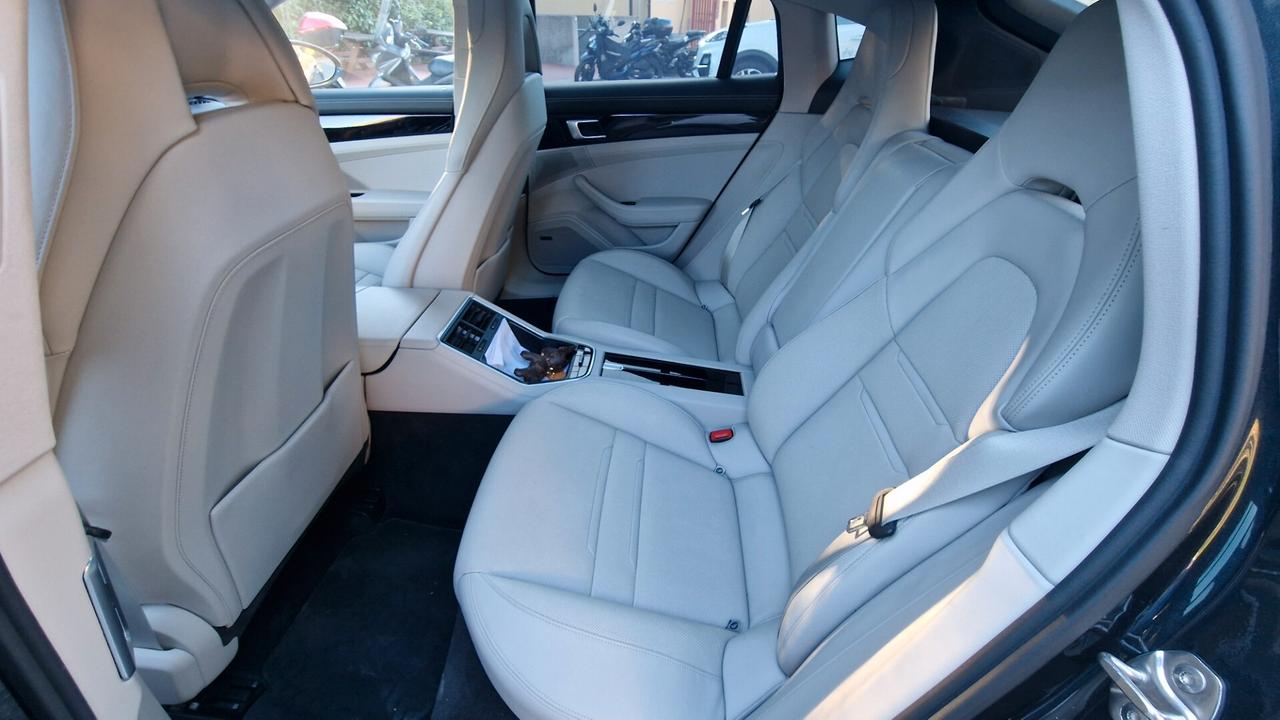 Porsche Panamera 2.9 4