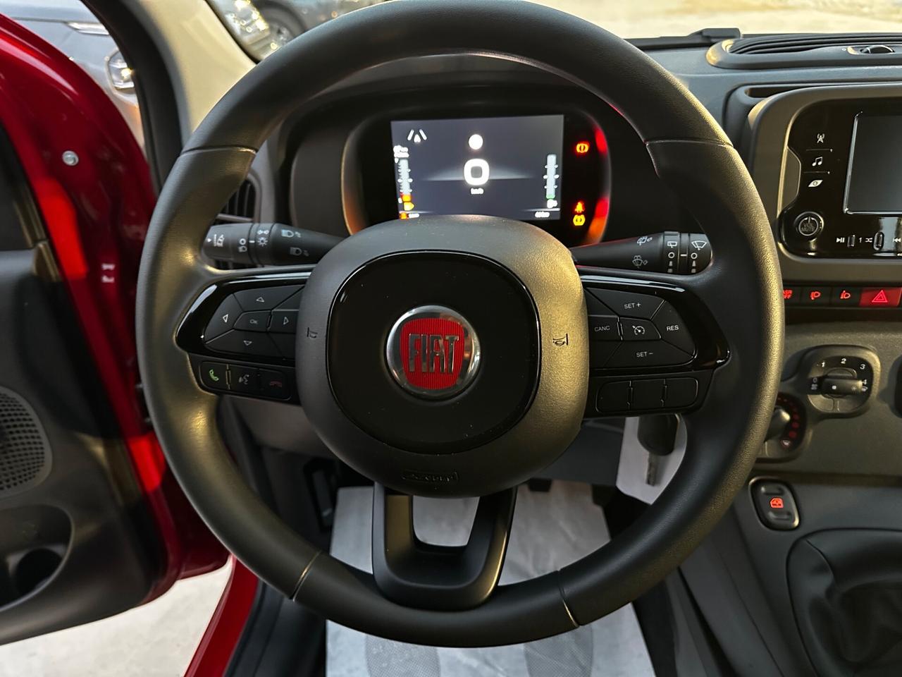 Fiat Panda 1.0 Hybrid Pandina KM0