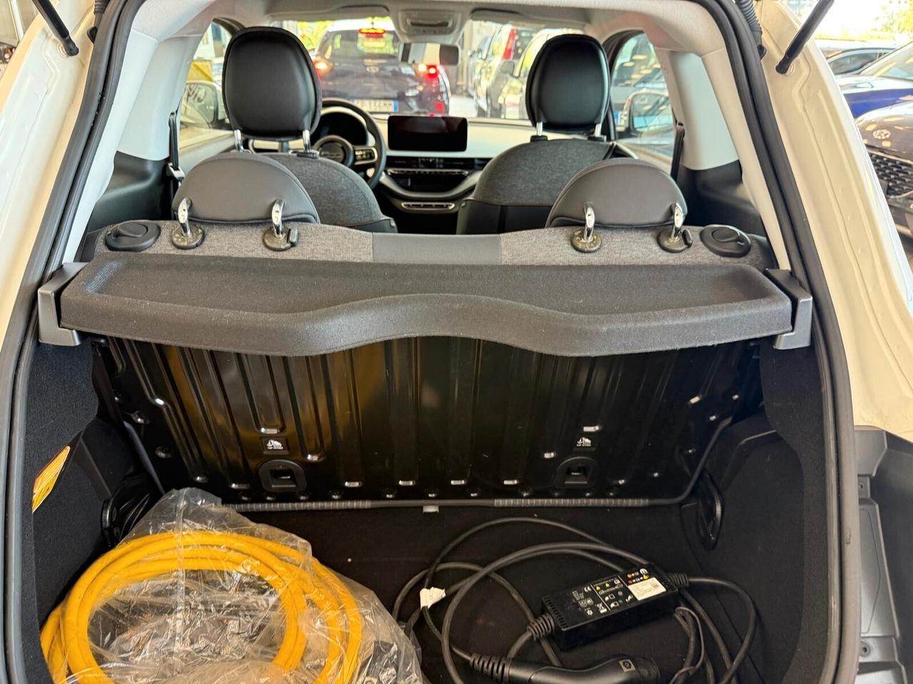 Fiat 500 500e Berlina 42 kWh Icon