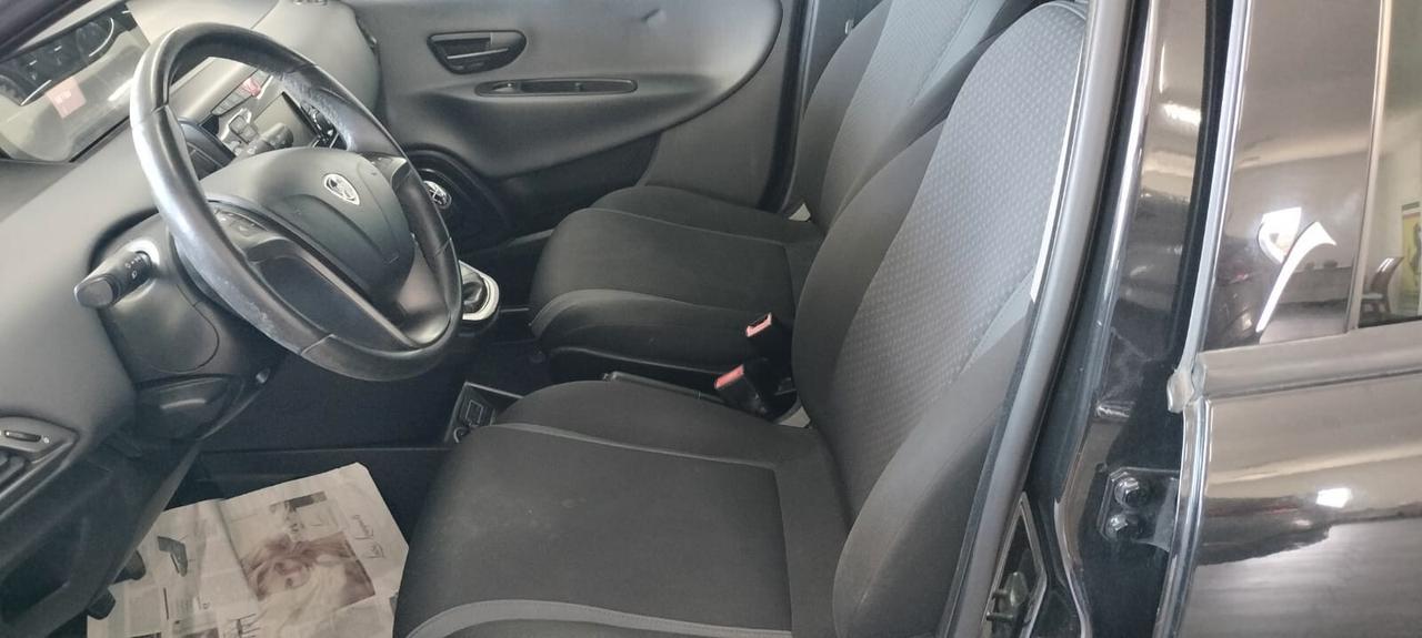 Lancia Ypsilon 1.3 MJT 16V 95 CV 5 porte S&S Gold