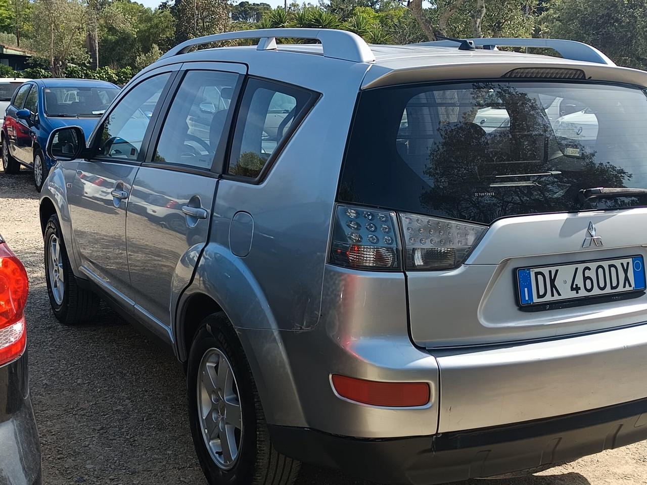 Mitsubishi Outlander 2007 - 2.0 DI-D autocarro Lb automobili