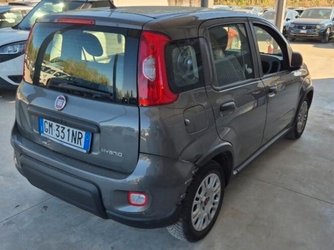 In arrivo Fiat Panda 1.0 FireFly S&S Hybrid City Life 5 posti