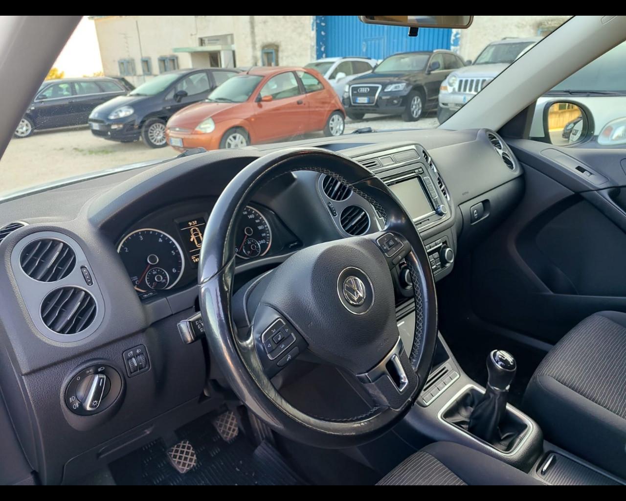 VOLKSWAGEN Tiguan 1ª serie - Tiguan 2.0 TDI 110 CV Trend & Fun BlueMoti