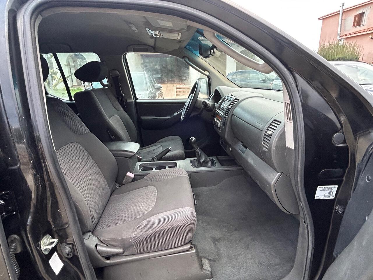 Nissan Navara 2.5 dCi 4 porte Double Cab XE