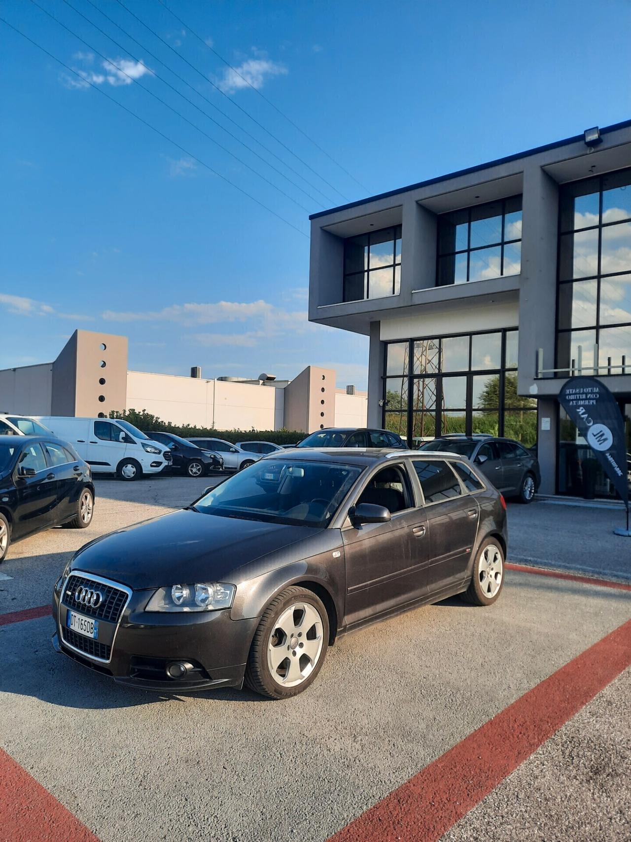 Audi A3 2.0 16V TDI ESTERNO S-LINE Ambition 170 cavalli