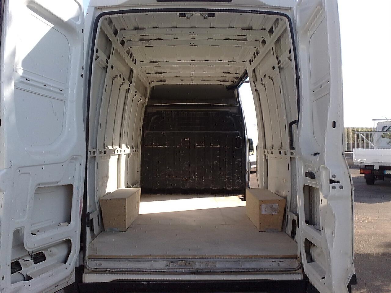 Iveco Daily 35s15 2.3hpt Furgone - 2015