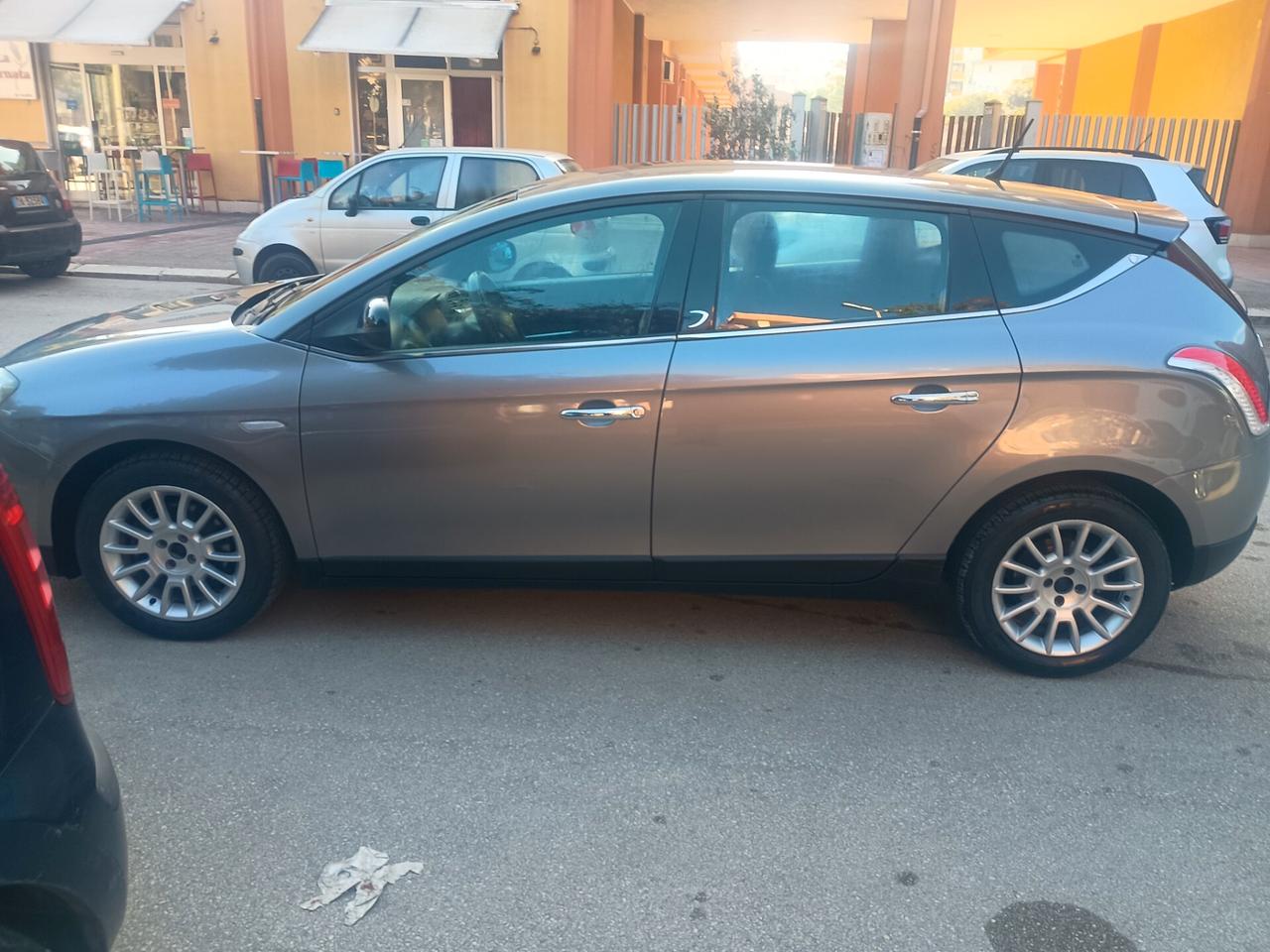 Lancia Delta 1.6 MJT DPF Argento