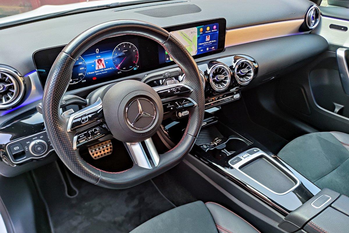 MERCEDES A 180 Automatic AMG Line Advanced Plus