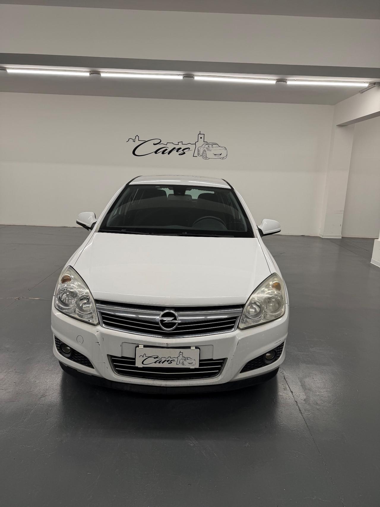 Opel Astra 1.4 16V GPL-TECH 5 porte Enjoy