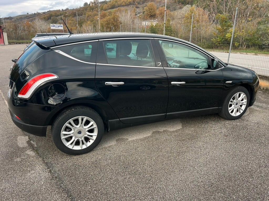 Lancia Delta 1.6 MJT DPF Gold