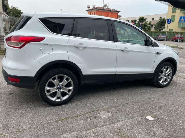 FORD Kuga 2.0 TDCI 150 CV S&S 4WD Powershift Titanium