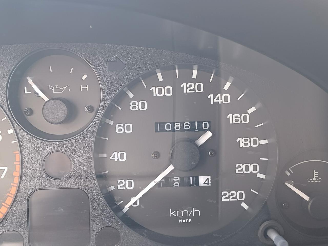 Mazda MX-5 NA1.6i 16V cat 108000 KM