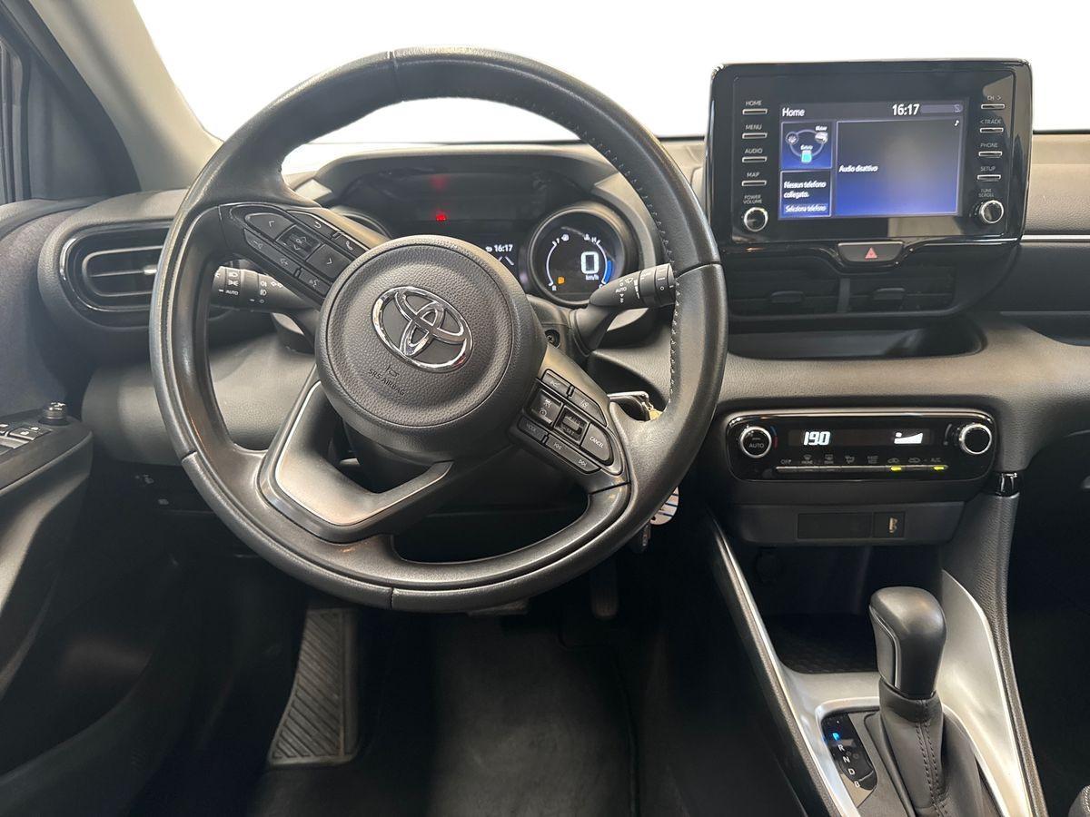 TOYOTA Yaris 4ª serie - Yaris 1.5 Hybrid 5 porte Trend