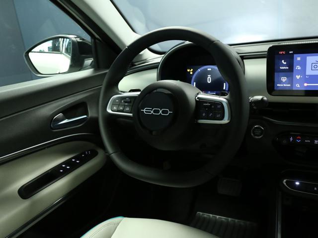 FIAT 600 Hybrid 110 CV DCT MHEV La Prima