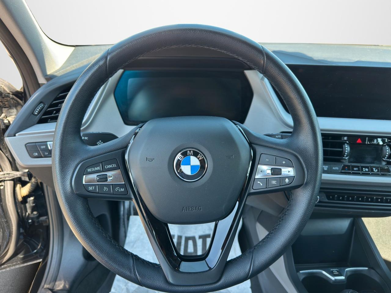 Bmw 118 118d 5p. Business Advantage
