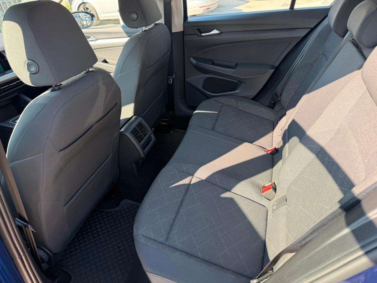 Volkswagen Golf 1.5 TGI DSG Life