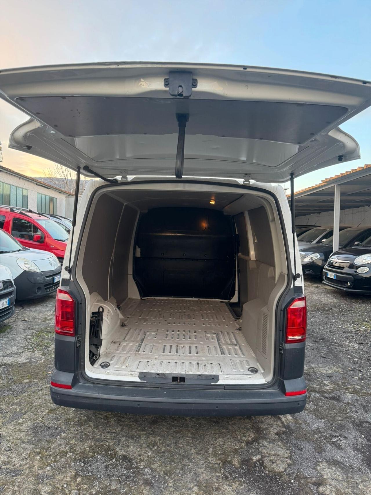 Volkswagen Transporter 2.0 TDI 102CV PC Furgone Eu6