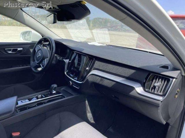 VOLVO V60 2.0 b4 197cv Momentum BUSINESS PRO - GG232RK