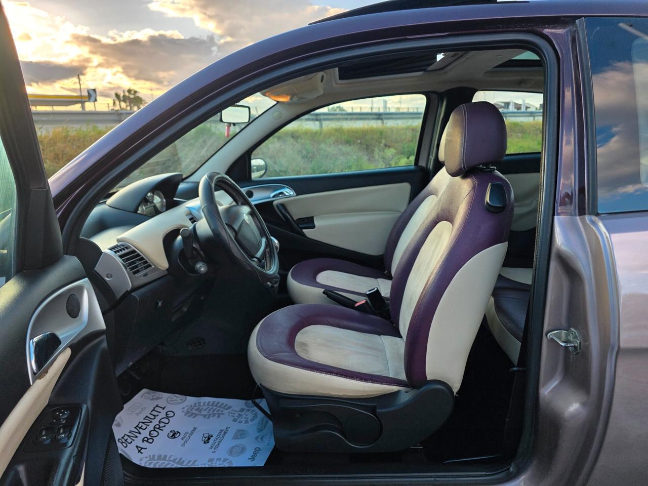 Lancia Ypsilon 1.4 Argento Ecochic GPL