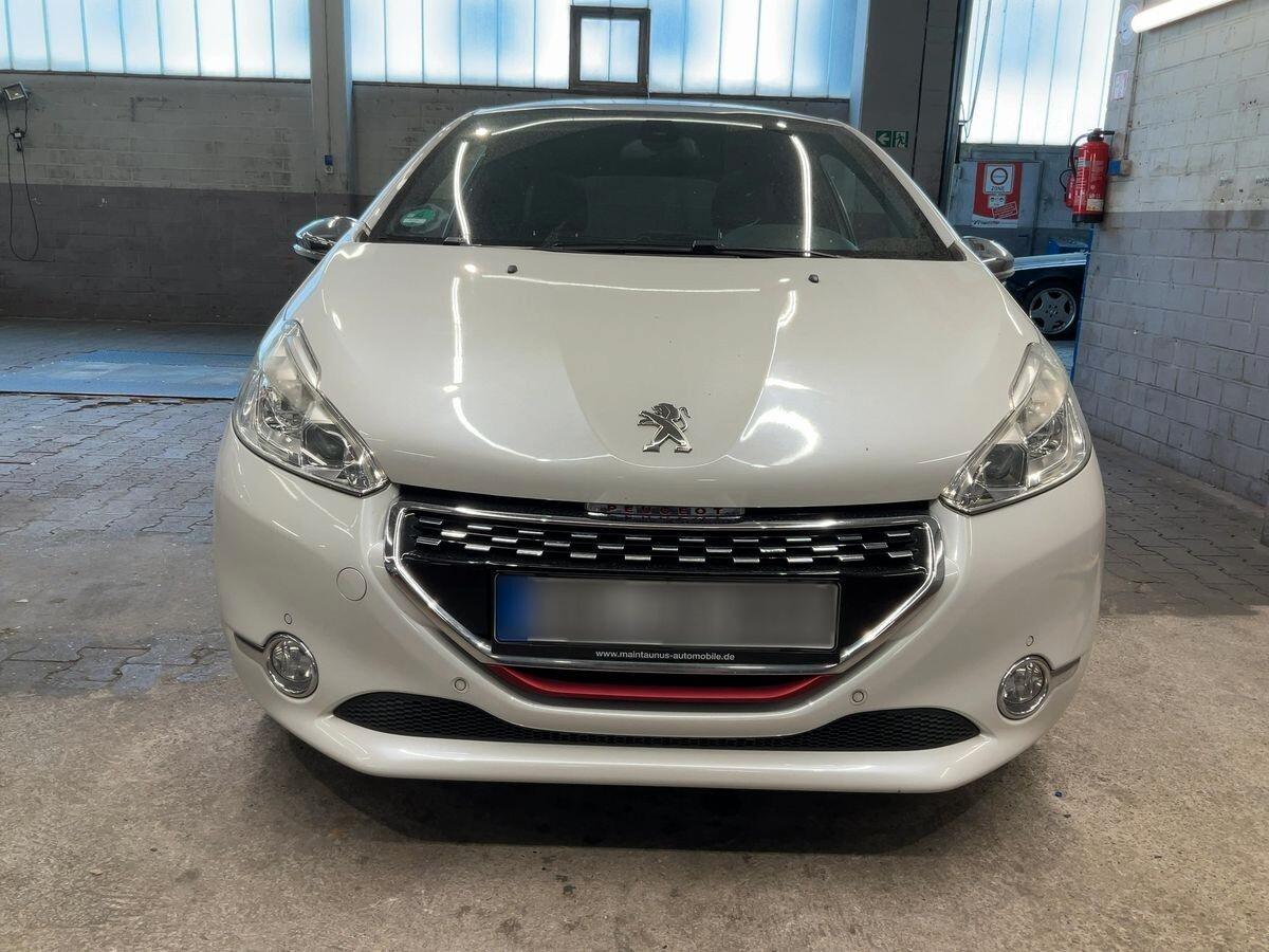 Peugeot 208 1.6 THP 200 CV 3 porte GTi