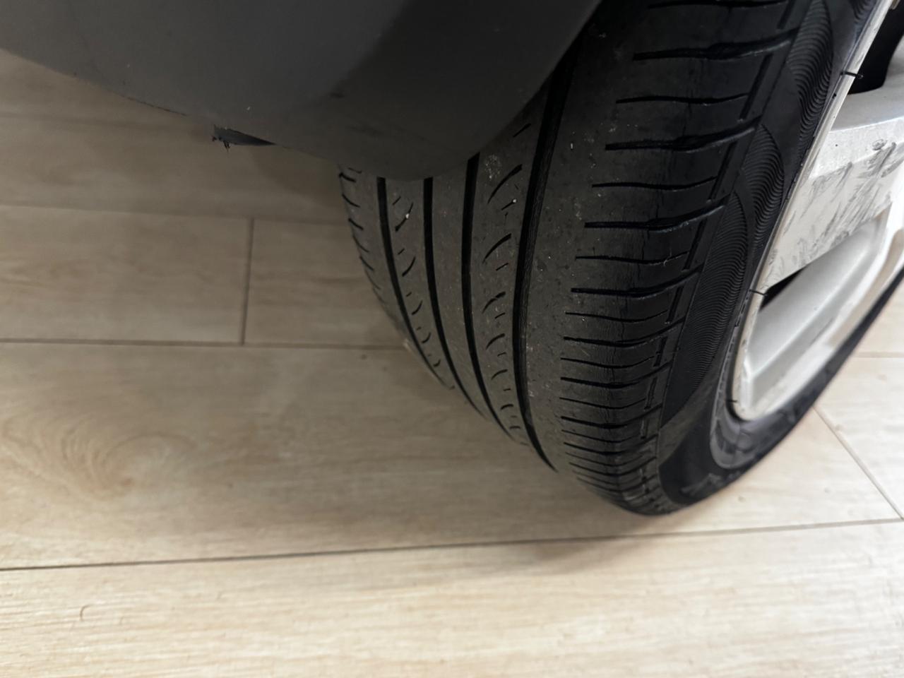 Opel Corsa 1.0i 12V cat 5 porte Silverline