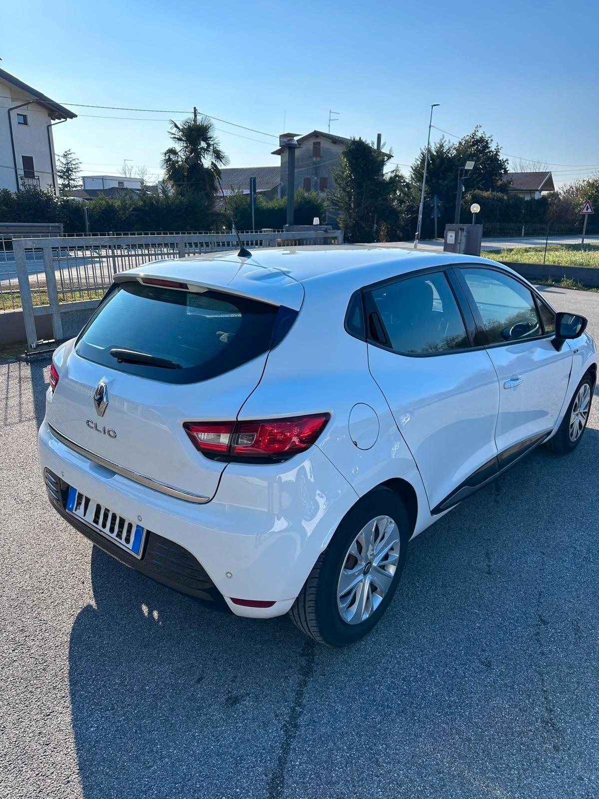 Renault Clio VAN dCi 8V 75 CV 5 porte Moschino Zen