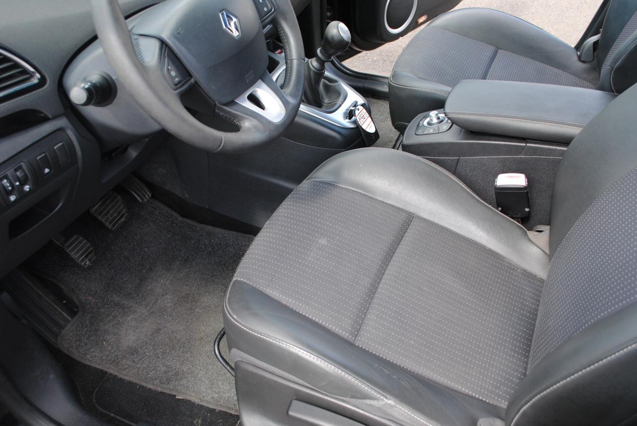 Renault Scenic X-Mod 1.5 dCi 110CV Luxe