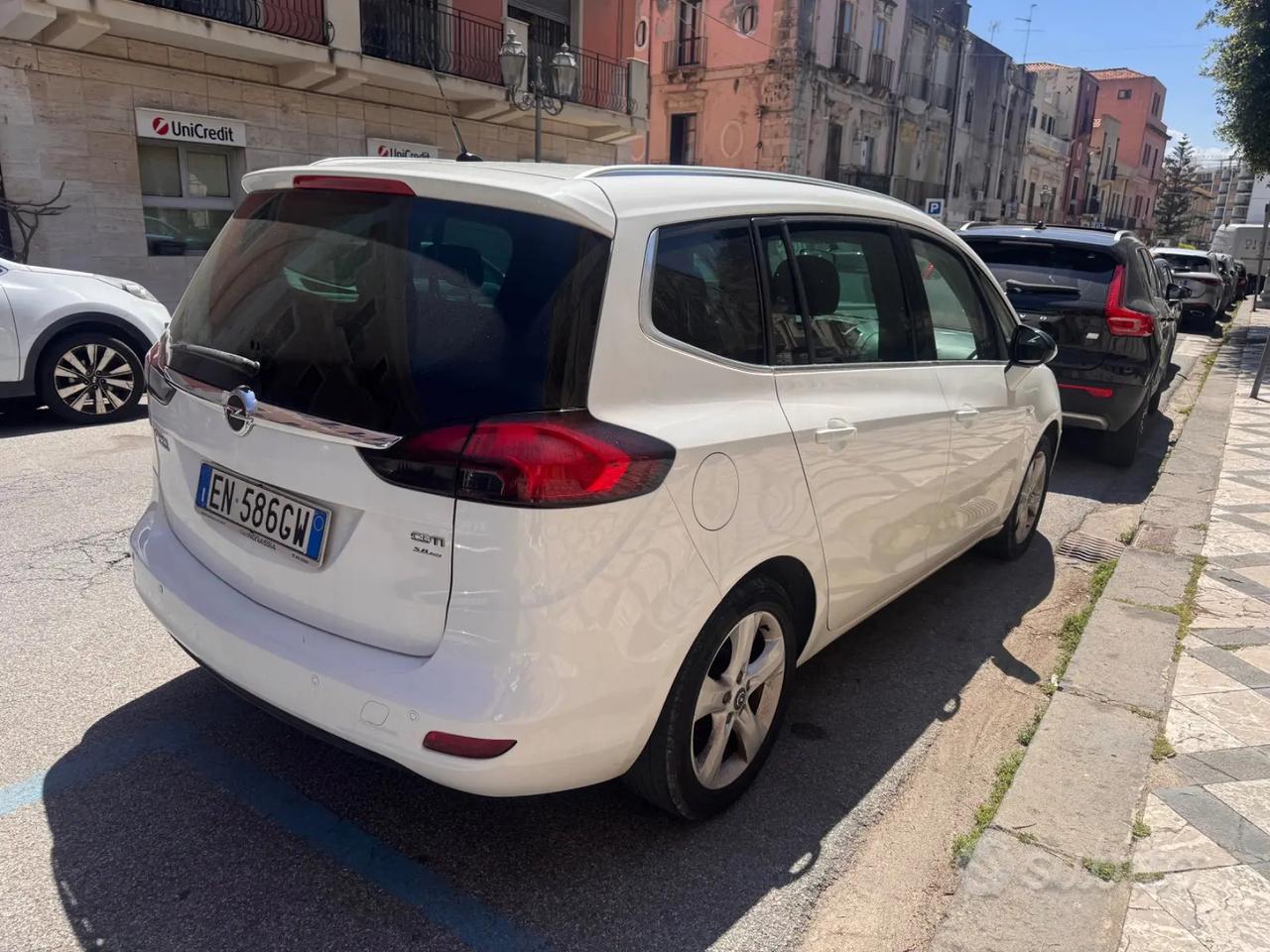 opel zafira 7 posti 2.0 diesel