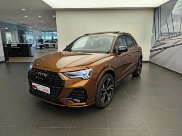 AUDI Q3 35 TDI S tronic Identity Black
