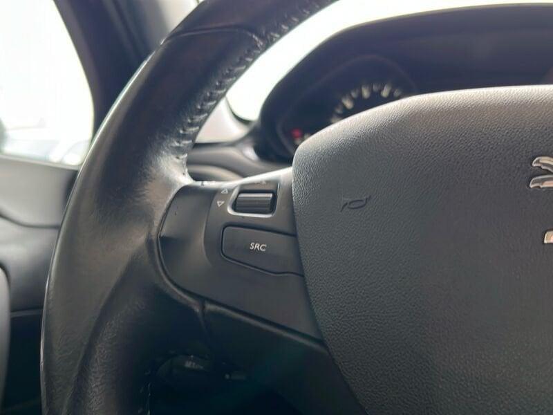 Peugeot 2008 1.2 puretech Active 82cv my16