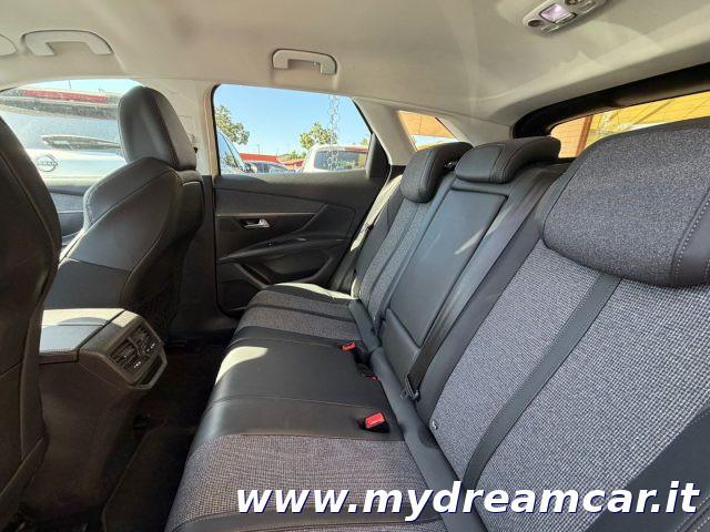 PEUGEOT 3008 BlueHDi 130 S&S Allure