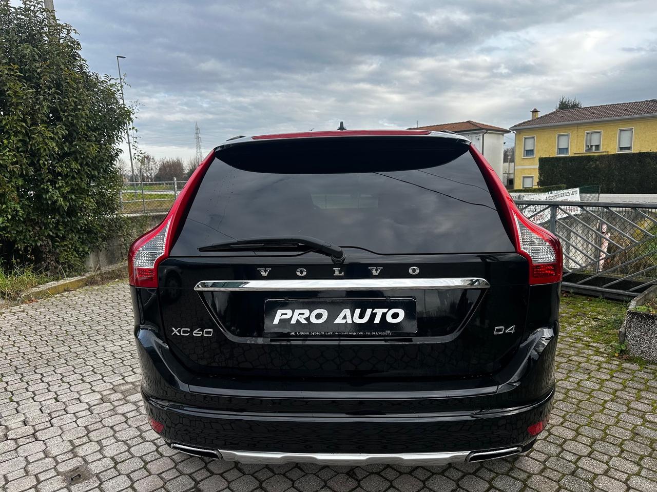 Volvo XC 60 XC60 D4 R-design Momentum EURO6