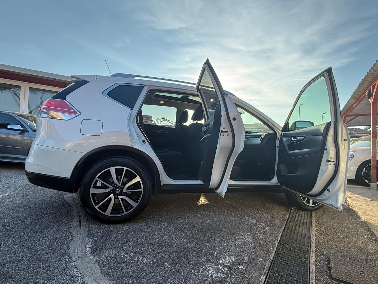 X-Trail 1.6 dCi 2WD Tekna-80 mila km -7 posti-rate