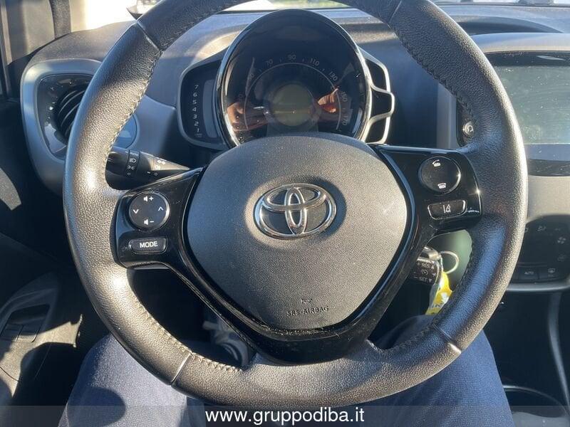 Toyota Aygo II 2018 5p 5p 1.0 x-play 72cv