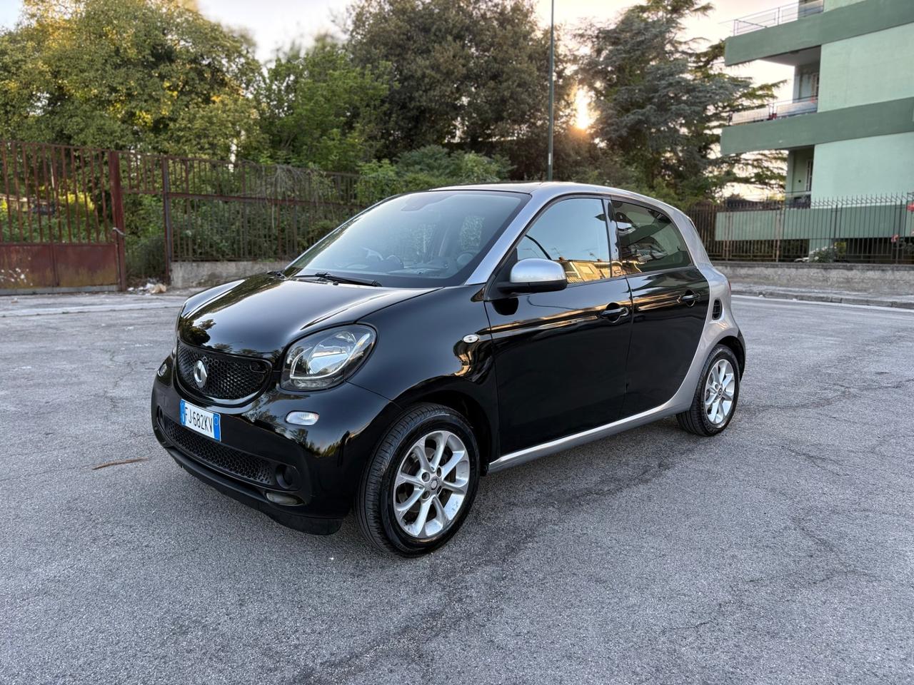 Smart ForFour AUTOMATICA 1.0 Benzina 70cv