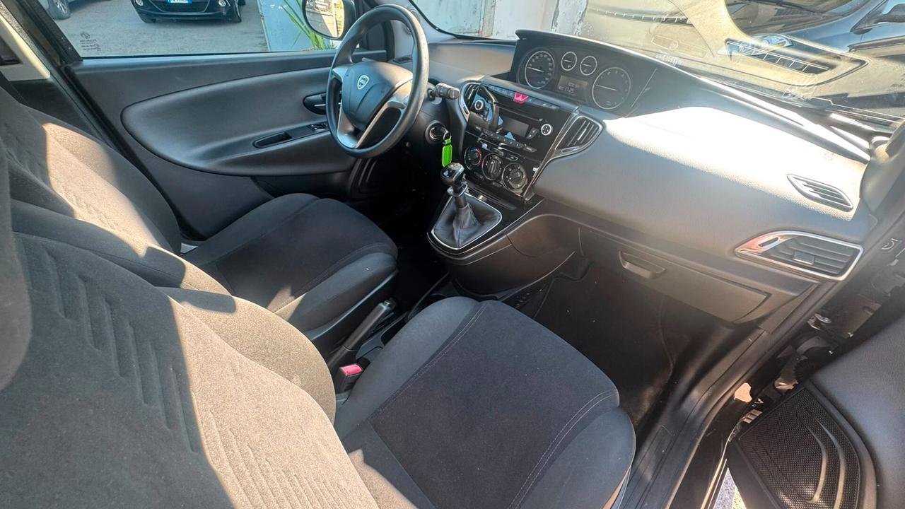 Lancia Ypsilon 1.2 69 CV 5 porte Elle