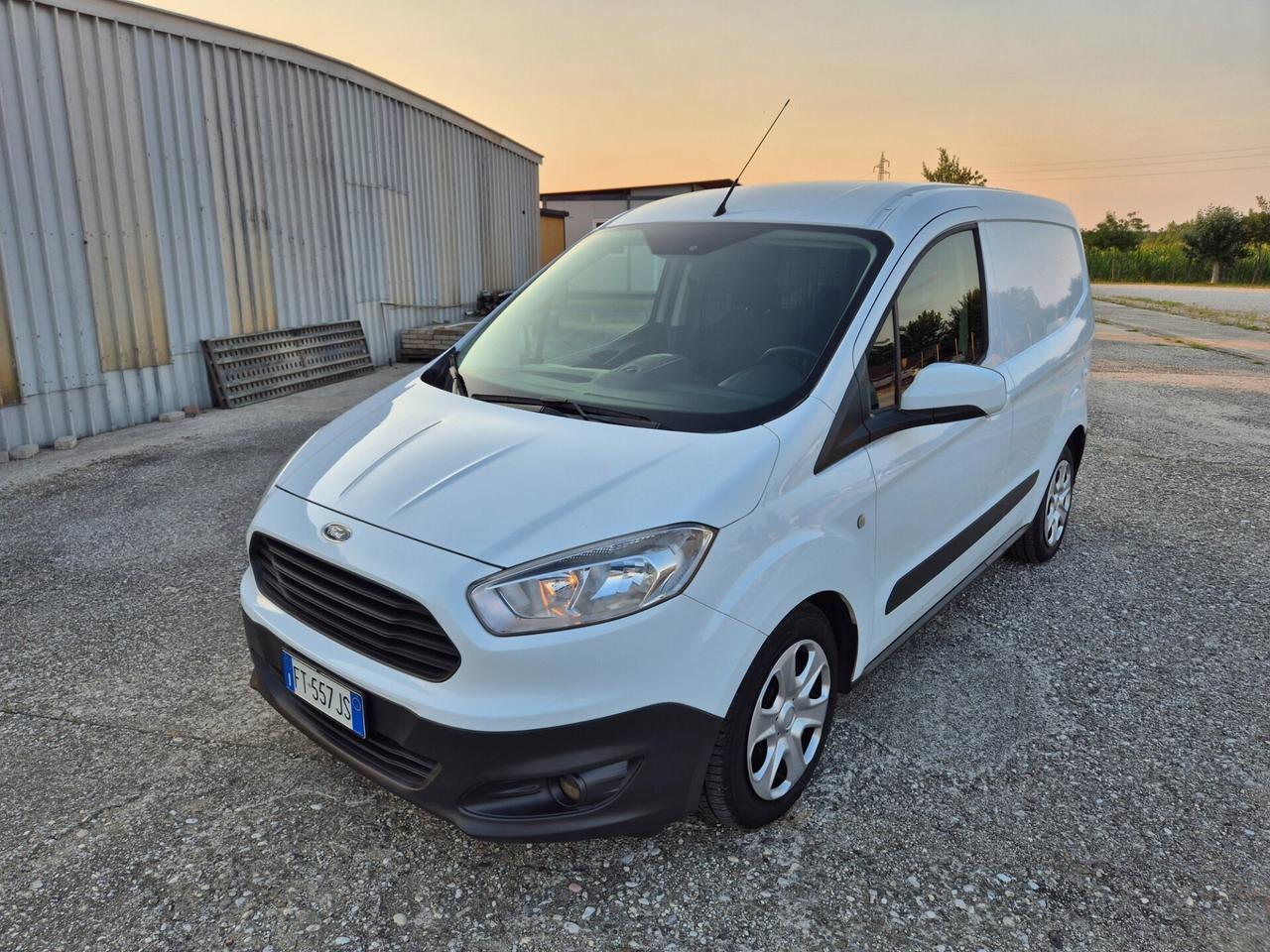 Ford Transit Courier 1.5 TDCi 95CV Van Trend