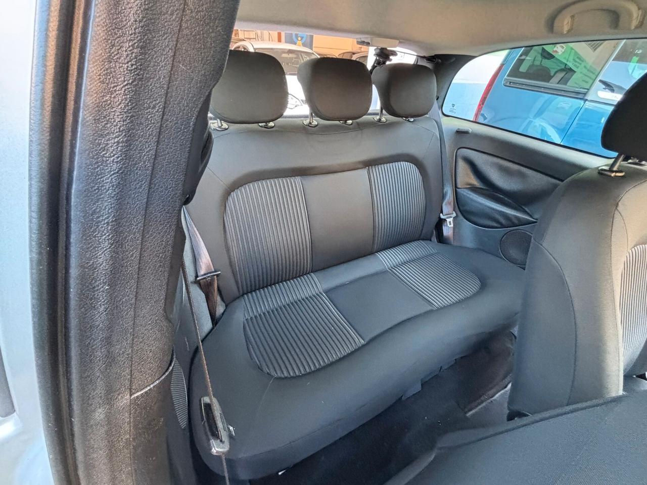 Lancia Ypsilon 1.4 Platino