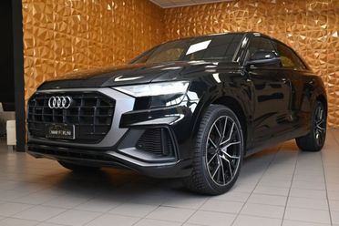 AUDI Q8 55 TFSI Q.TIP.SPORT ATT.2XS-LINE BLACKLINE 22"FULL