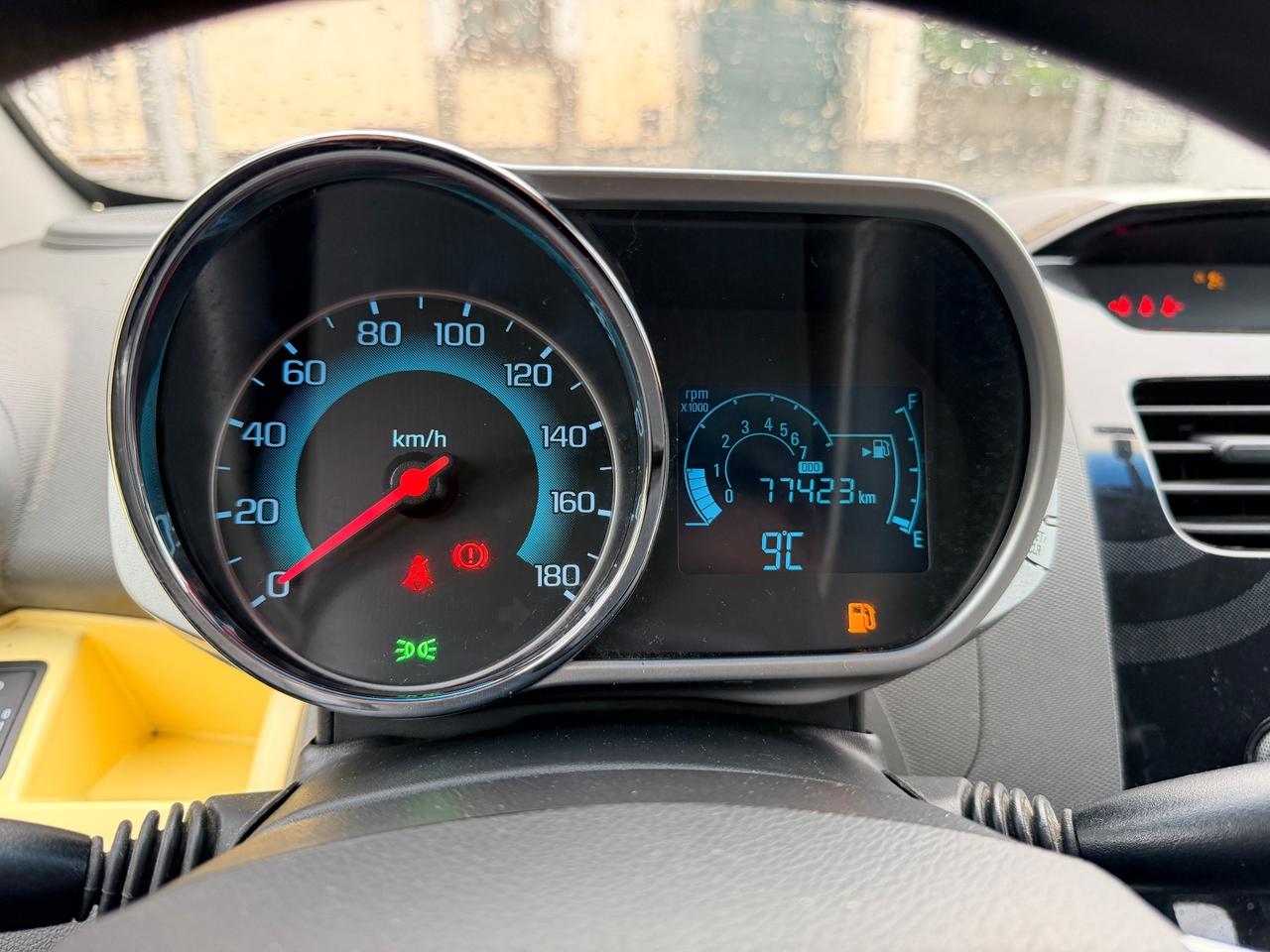 Chevrolet Spark 1.0 LT 77.000 KM