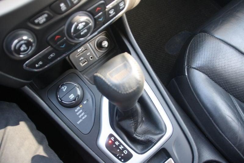 Jeep Cherokee Cherokee 2.2 Mjt II 4WD Active Drive II Overland